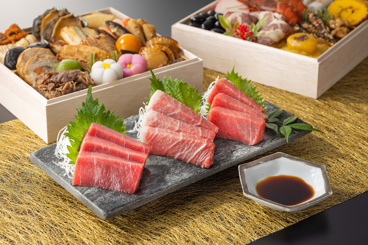 厳選本まぐろの詰め合わせ届け箱サイズ（約）：幅24cm×奥行20cm×高さ11cm